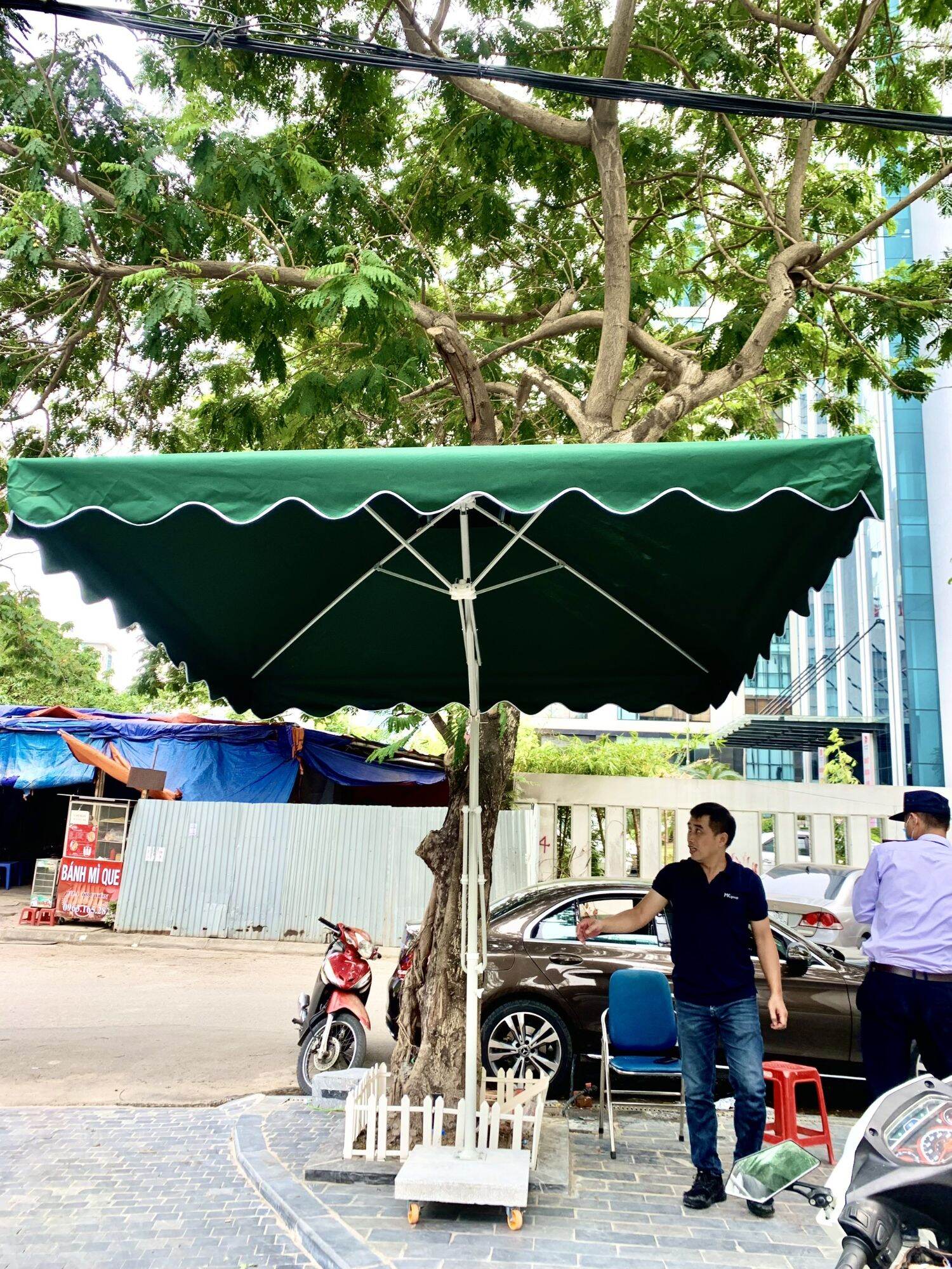 Vải bọc ô dù lệch tâm vuông 2,5x2,5m (chỉ có vải bọc ở trên, dùng cho những ai có ô dùbị rách bạt)