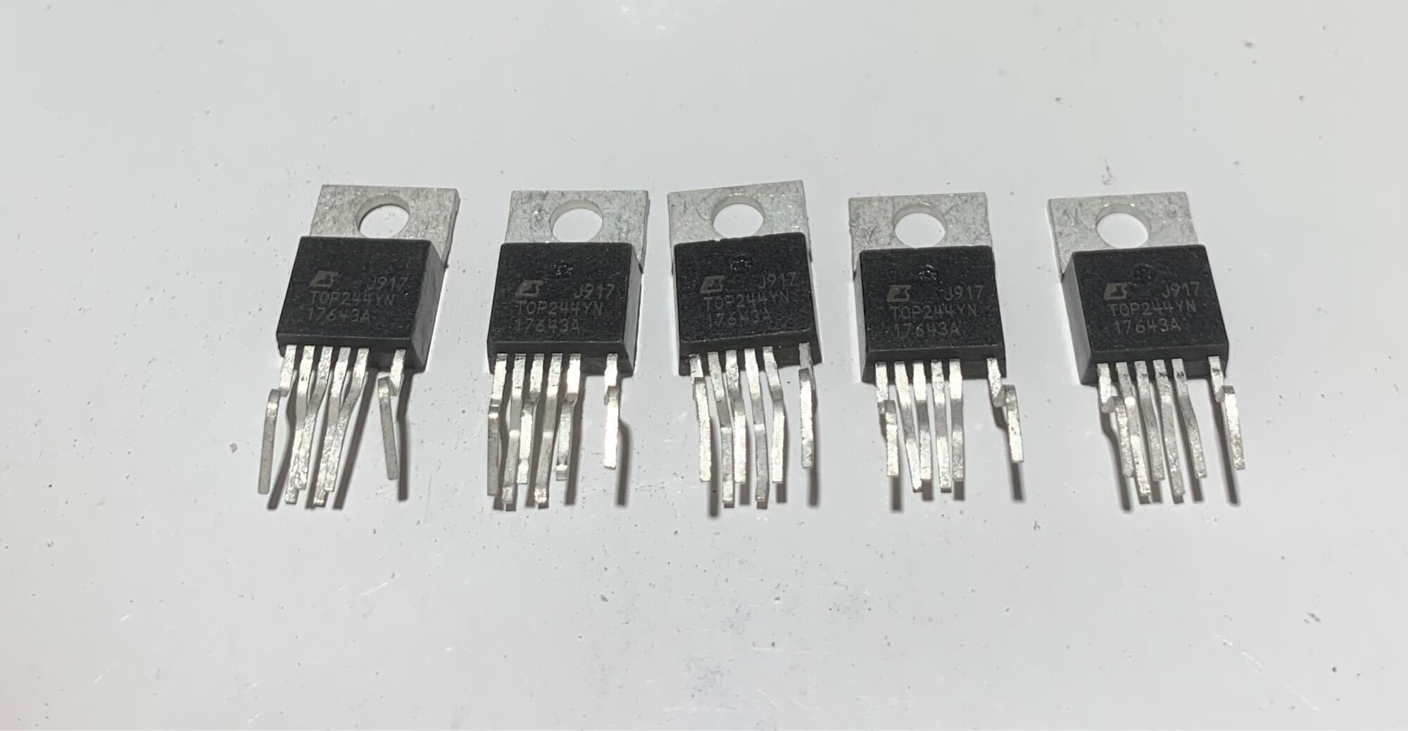 Ic nguồn top244yn mới chính hãng