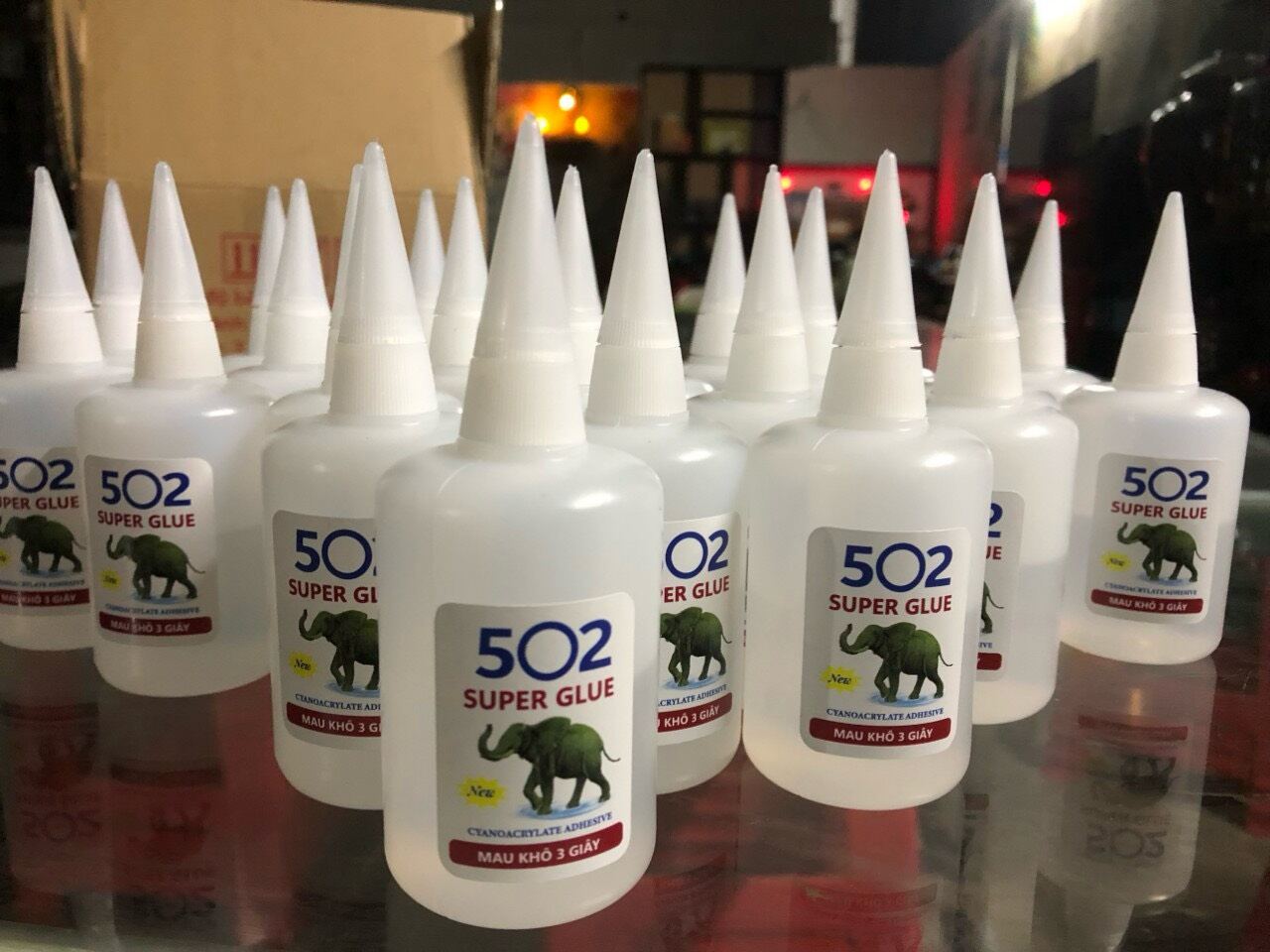 Keo dán 502 (loại tốt)