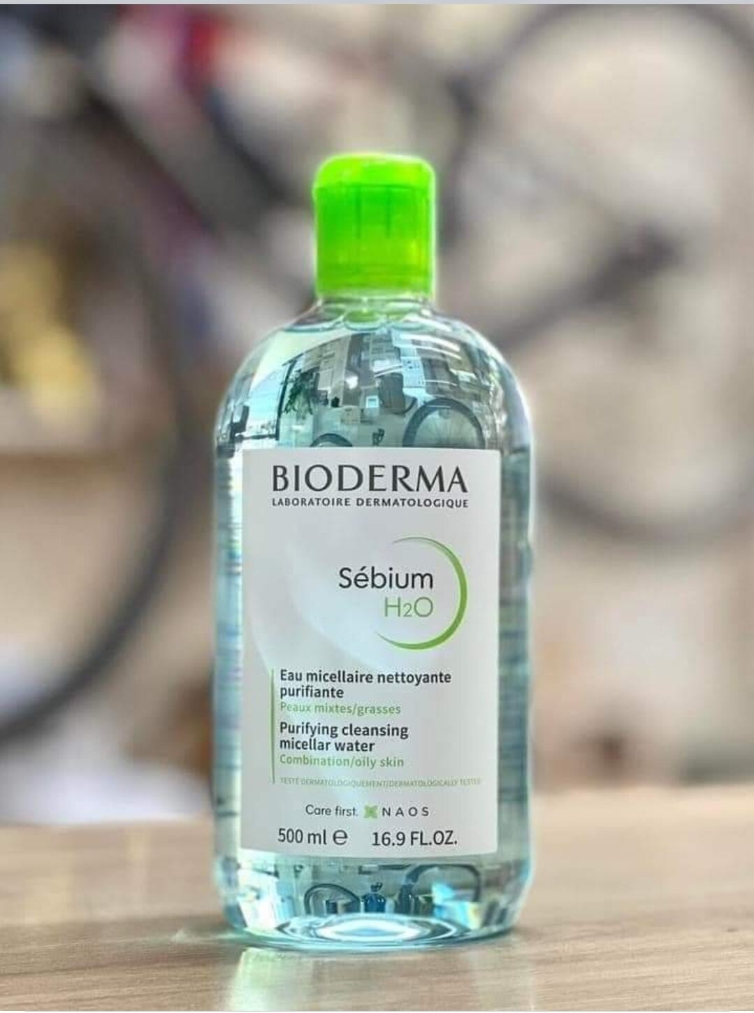 Nước tẩy trang Bioderma màu xanh da dầu mụn 500ml mẫu mới