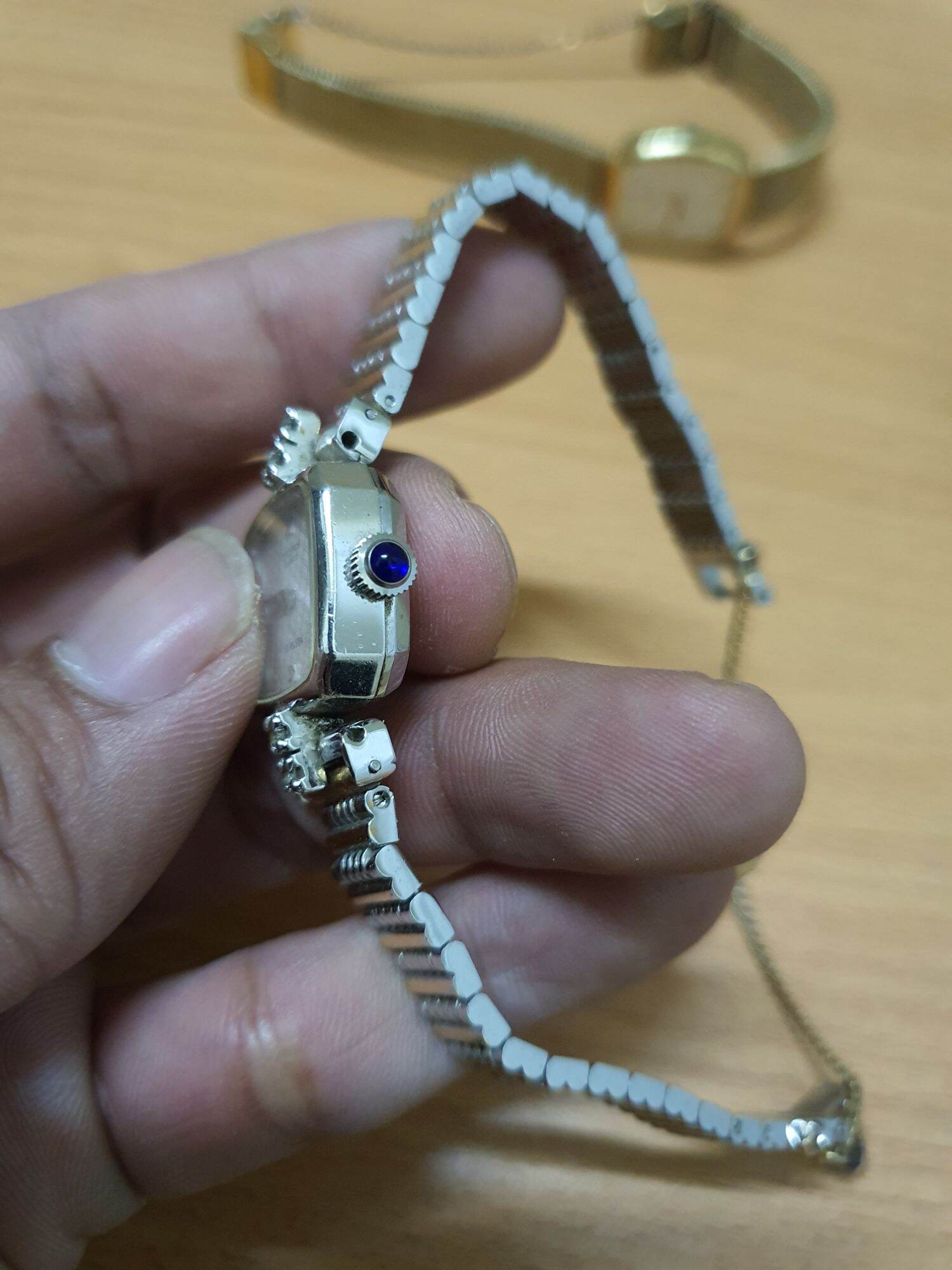 Đồng hồ nữ Technos Chelsea cao cấp sang trong.
