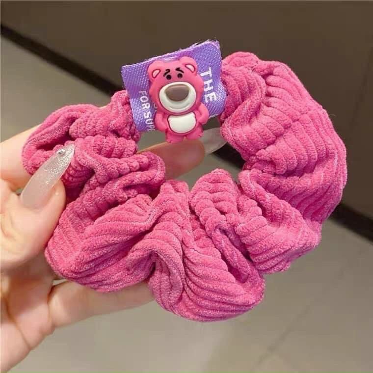 Scunchies gấu dâu