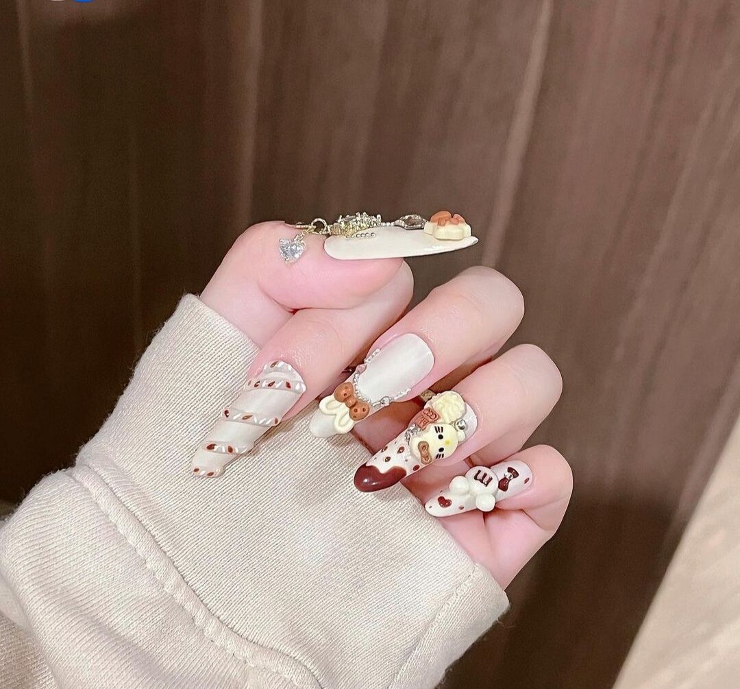 Nailbox thiết kế , màu trắng sữa , charm Nơ tiểu thư    - 791