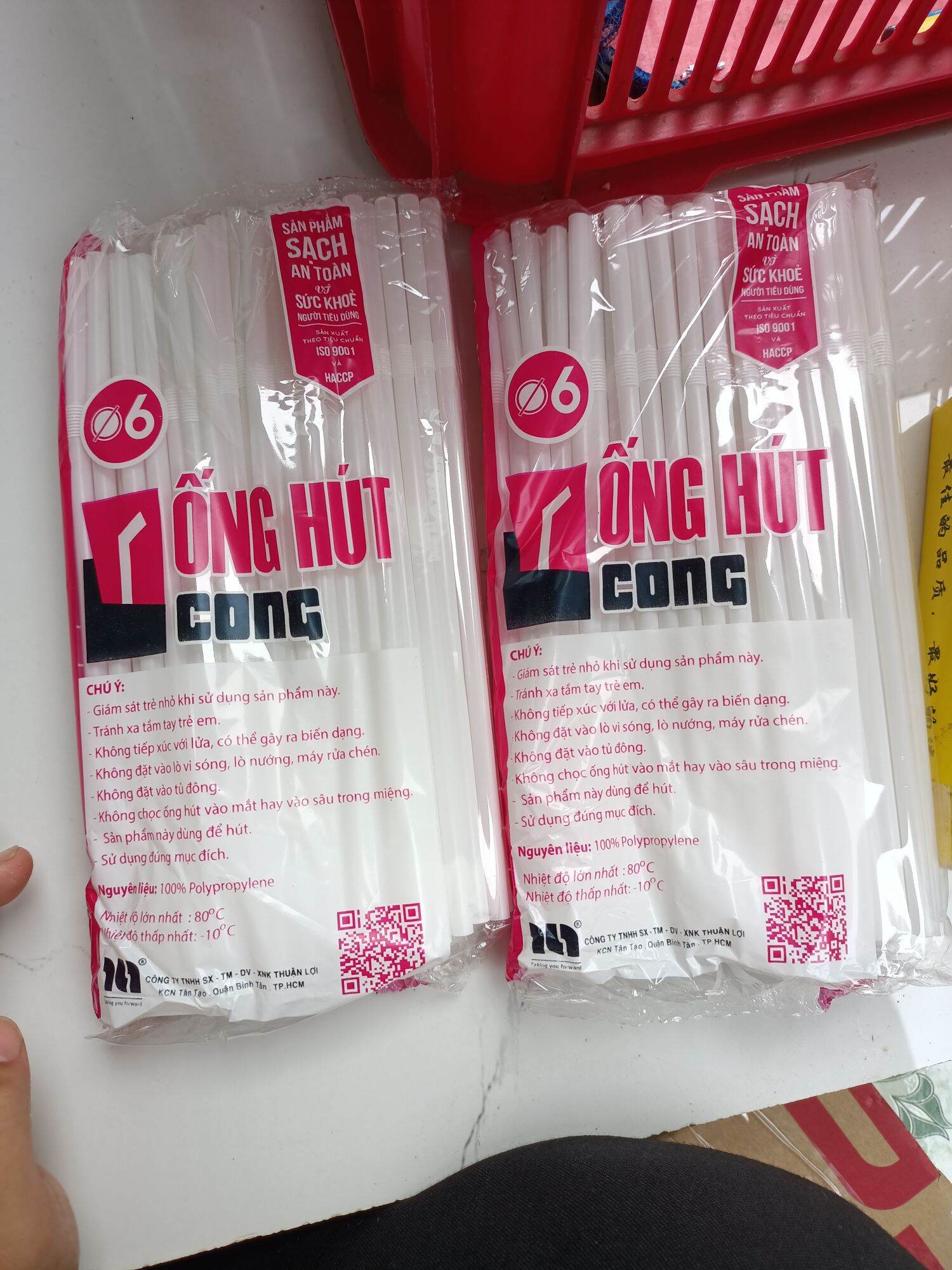 Ống hút nhựa cong phi 6 màu trắng