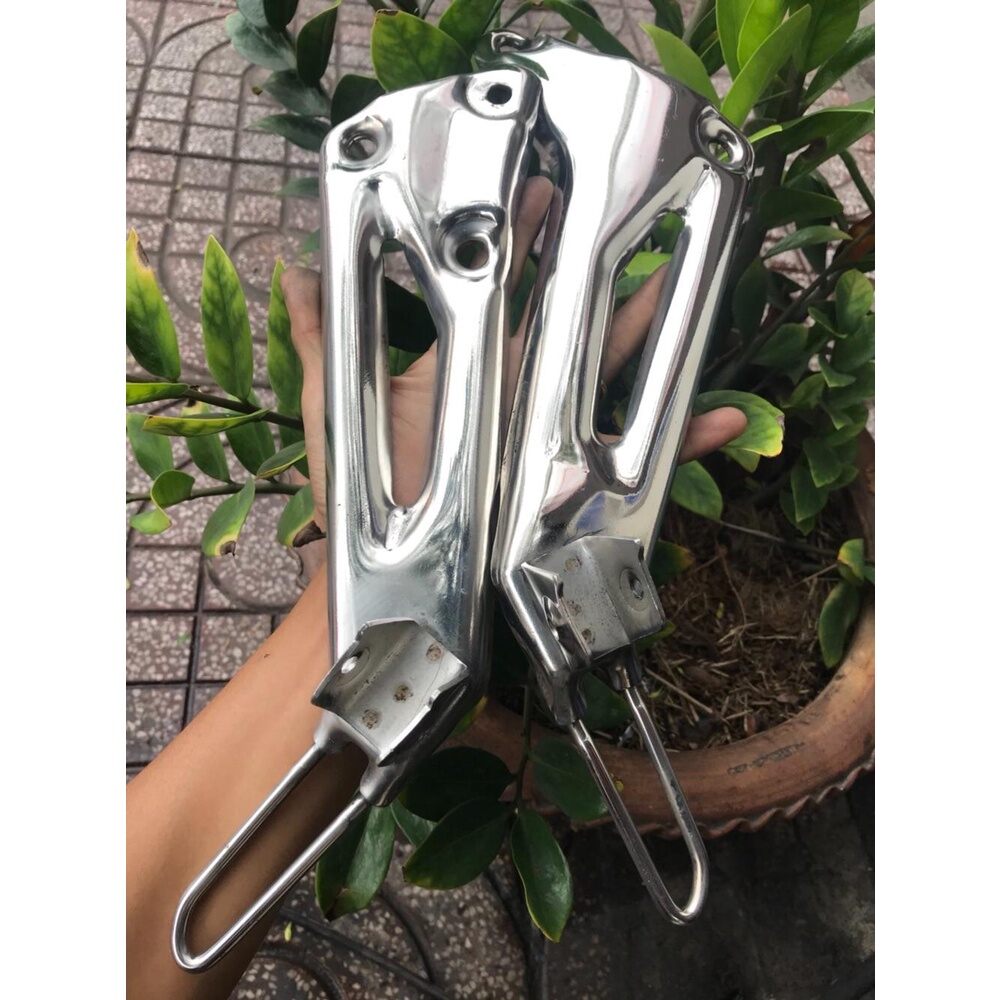 Pat gác chân sau wave nhỏ dream inox 304