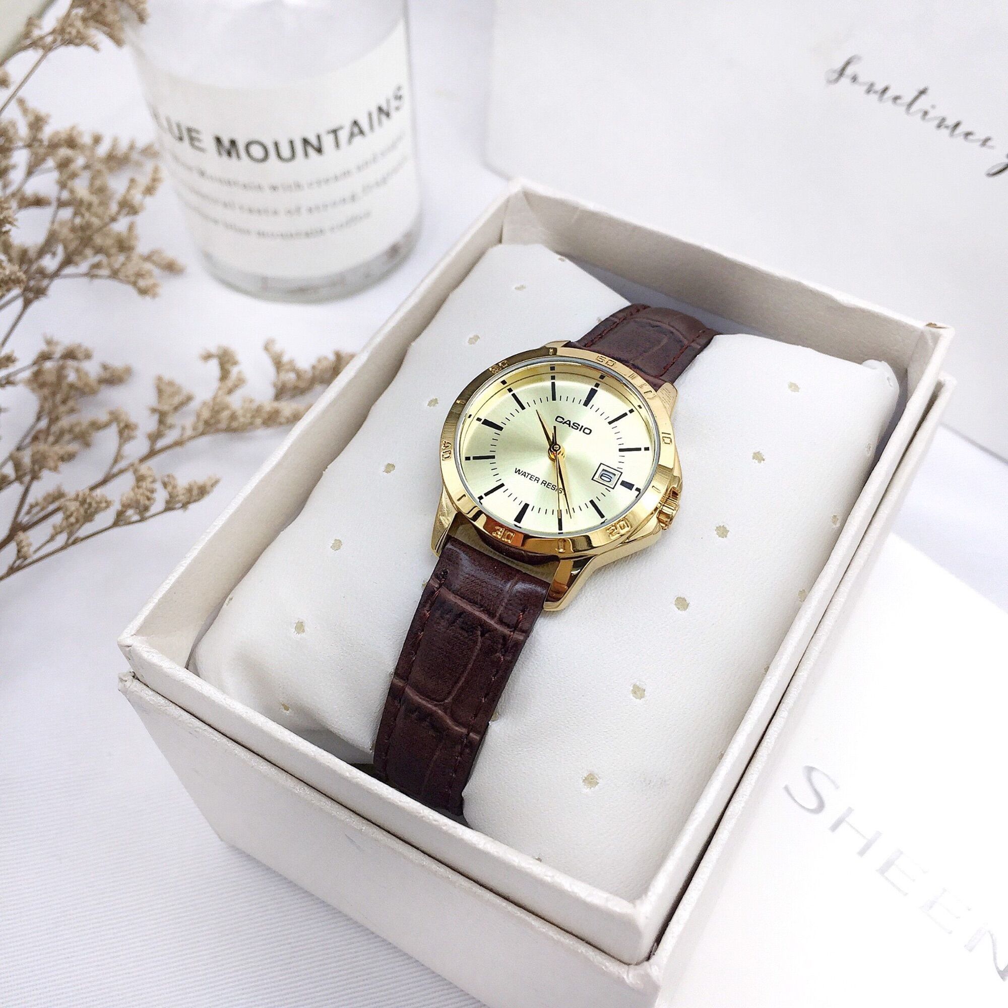Đồng hồ nữ dây da Casio Anh Khuê LTP-V004GL-9AUDF
