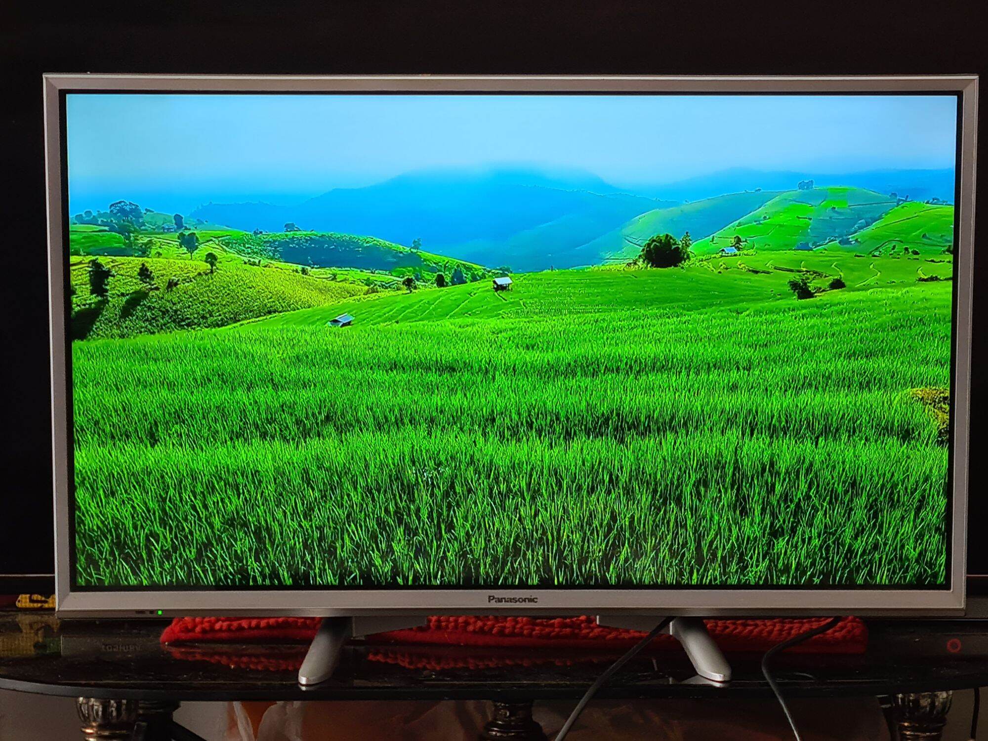 Smart tivi wifi 32 inch Panasonic