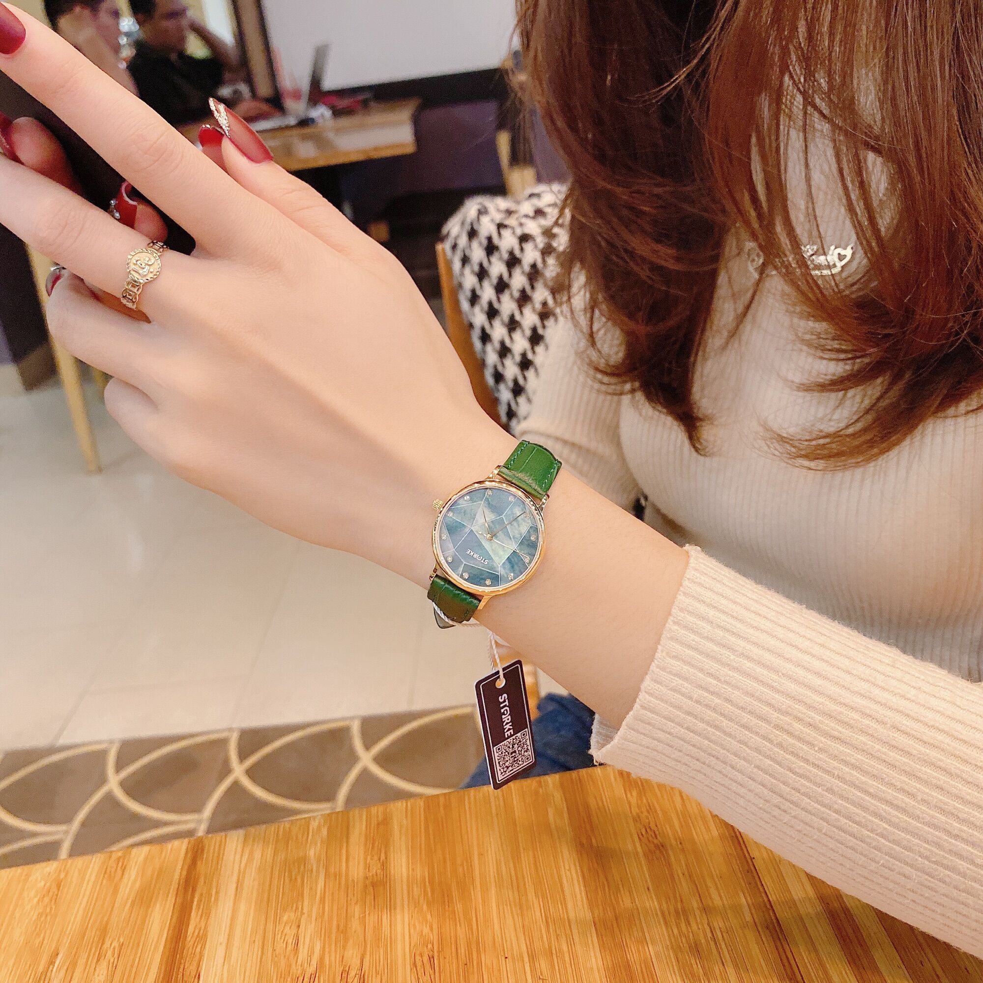 Đồng Hồ Nữ Starke Xanh Lá