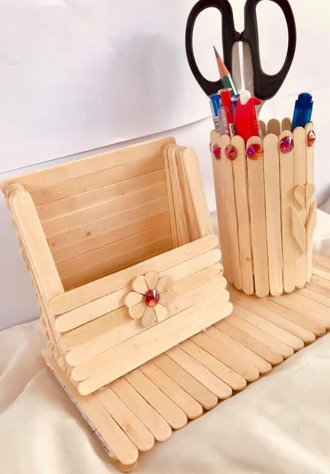 Kệ đựng bút bằng que kem