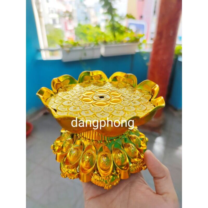 Đế Vàng Cá, đế sen Làm Tháp Tỏi