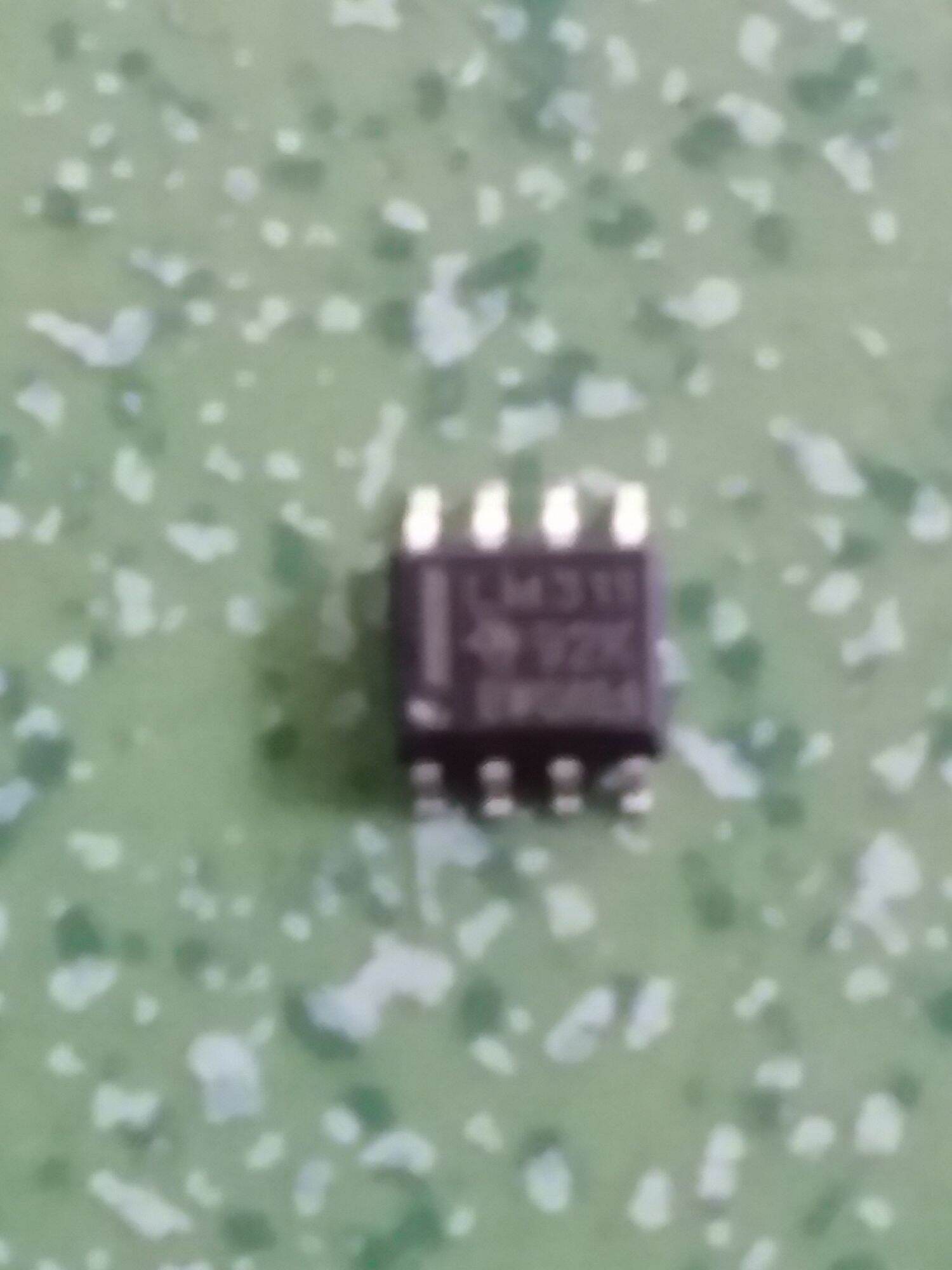 1 CHIẾC IC DÁN LM311