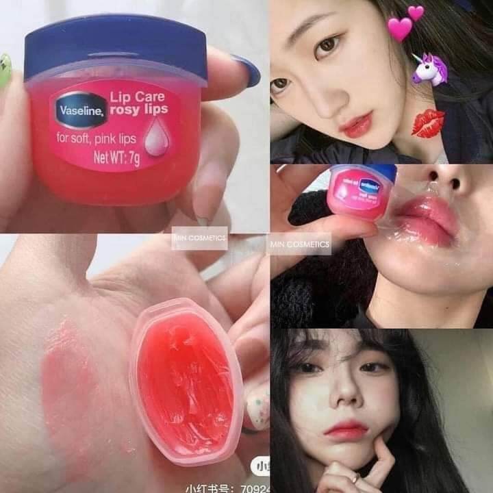 Ủ môi Vaseline dưỡng môi làm mềm và hồng môi.