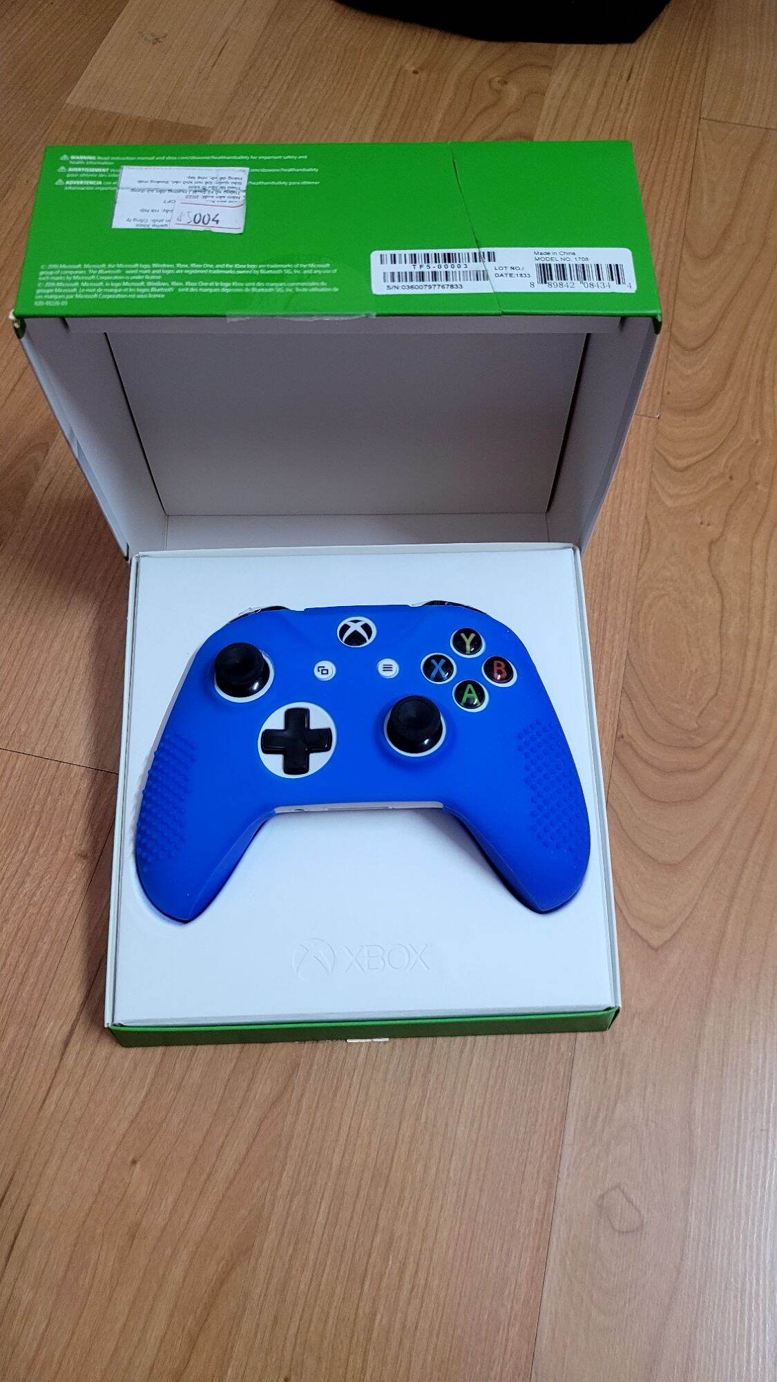 Tay cầm chơi game xbox one s trắng siêu lướt