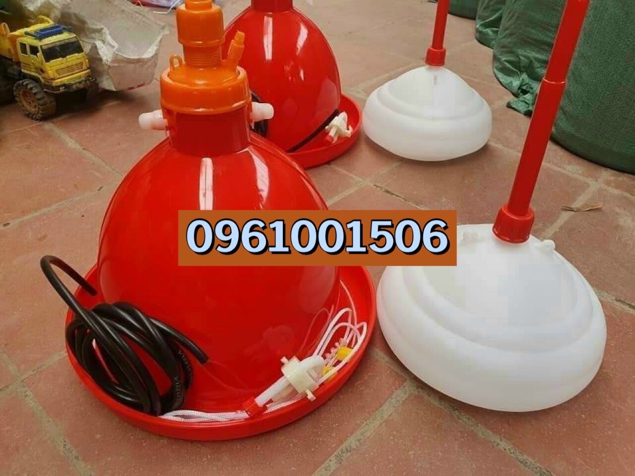 Máng uống nước tự động thái lan dùng cho gia cầm gà ngan ngỗng vịt