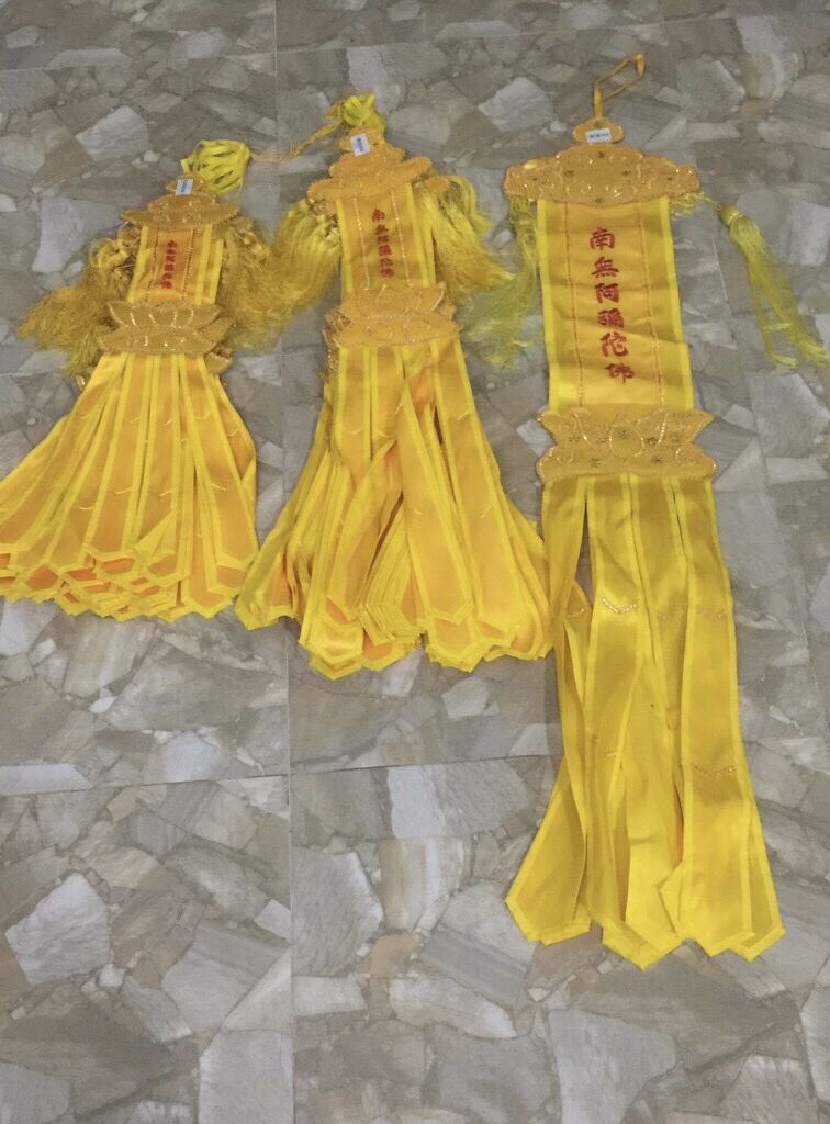 Tràng phan - phướn phật giáo, chất liệu vải satanh