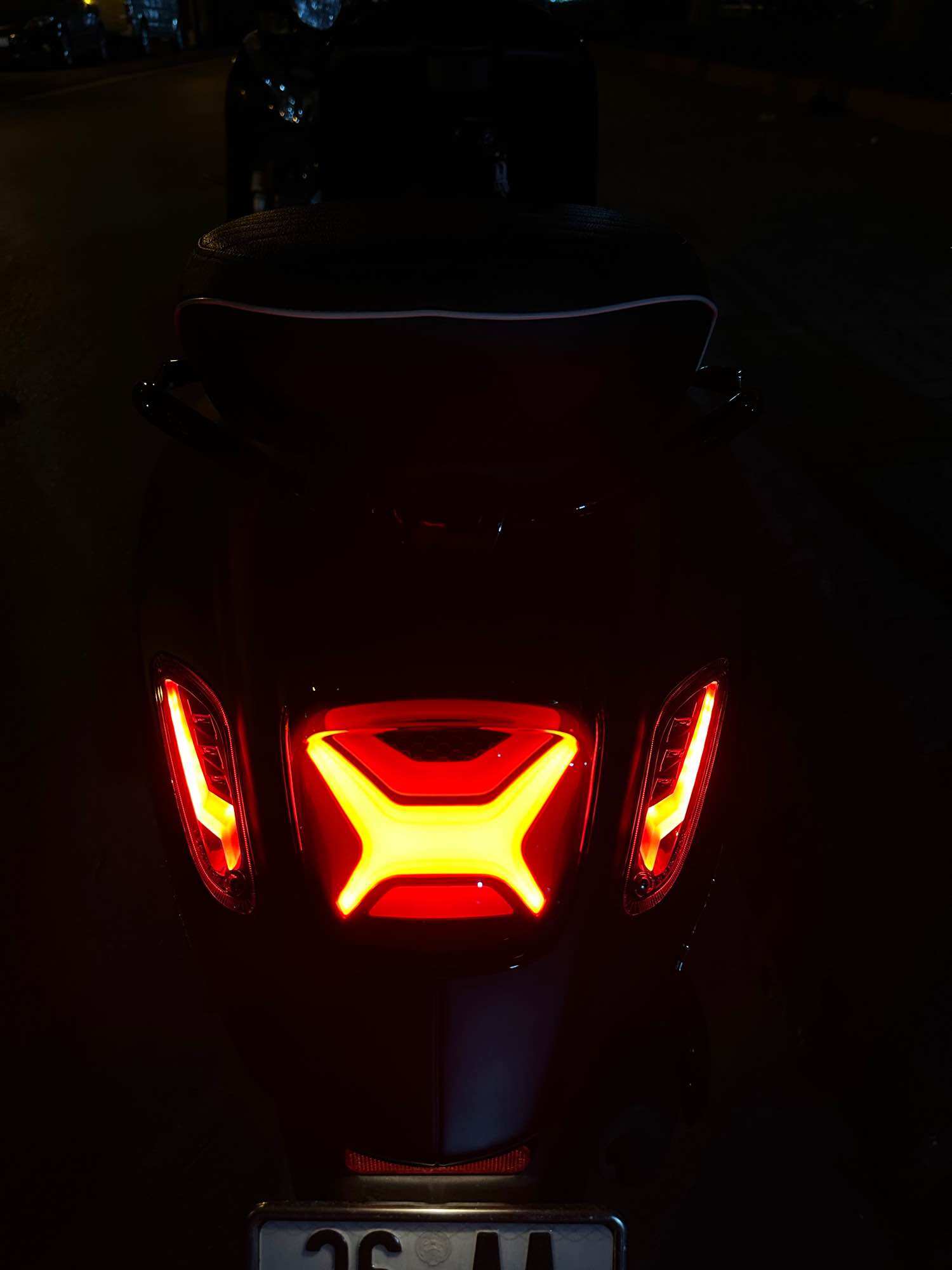 HẬU CHỮ X CHO VESPA SPRINT PRIMAVERA