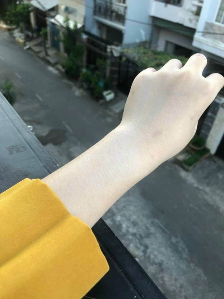 Kem body cốt ủ nhà em. bật tone từ 3 đến 5 ngày sử dụng