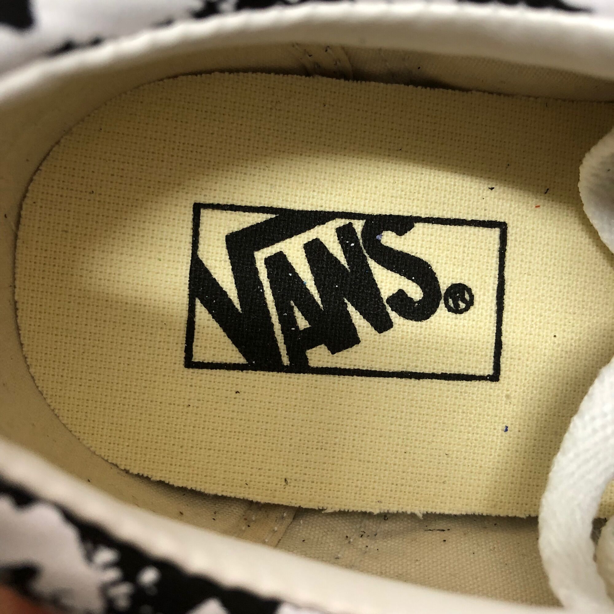 Giầy Vans Đầu Lâu