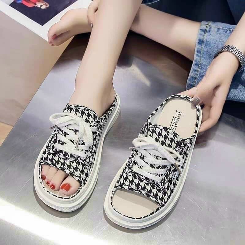 Giầy sục hở mũi kiểu buộc dây mới