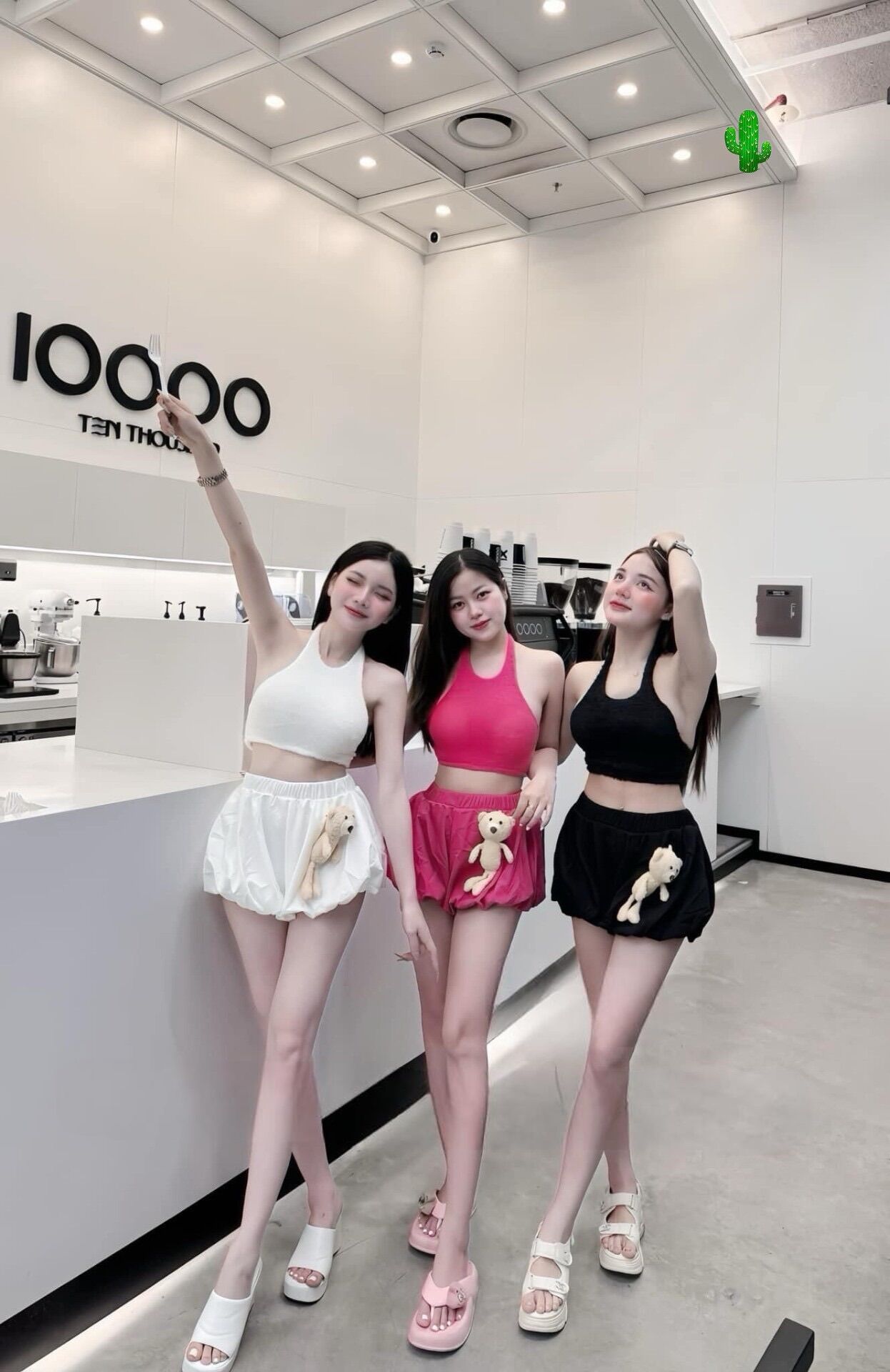 Sét bộ áo áo lông kèm quần bí đính gấu mẫu mới hotrend năm nay