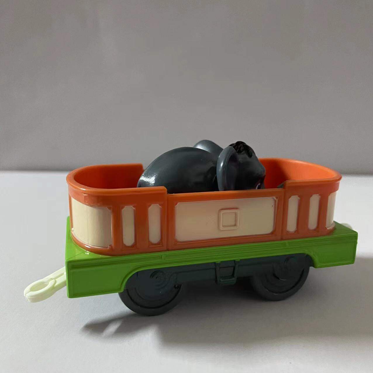 Takara Tomy | Tàu Đồ Chơi Thomas Điện Tử