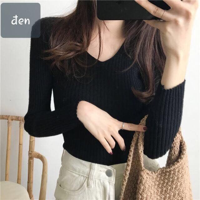 Áo len lông cừu dài tay cổ tim Basic