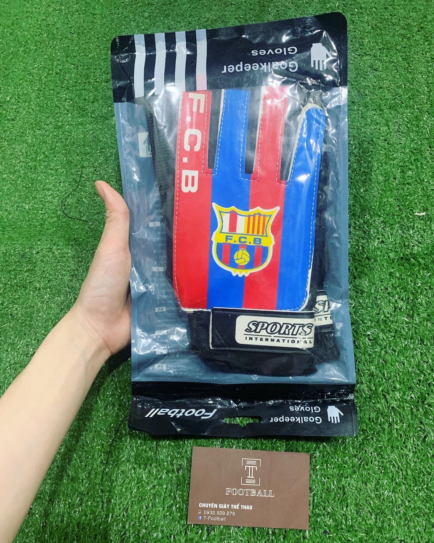 Găng Tay Thủ Môn Bóng Đá ( Găng tay CLB Real Madrid , MU , Barca , ..)