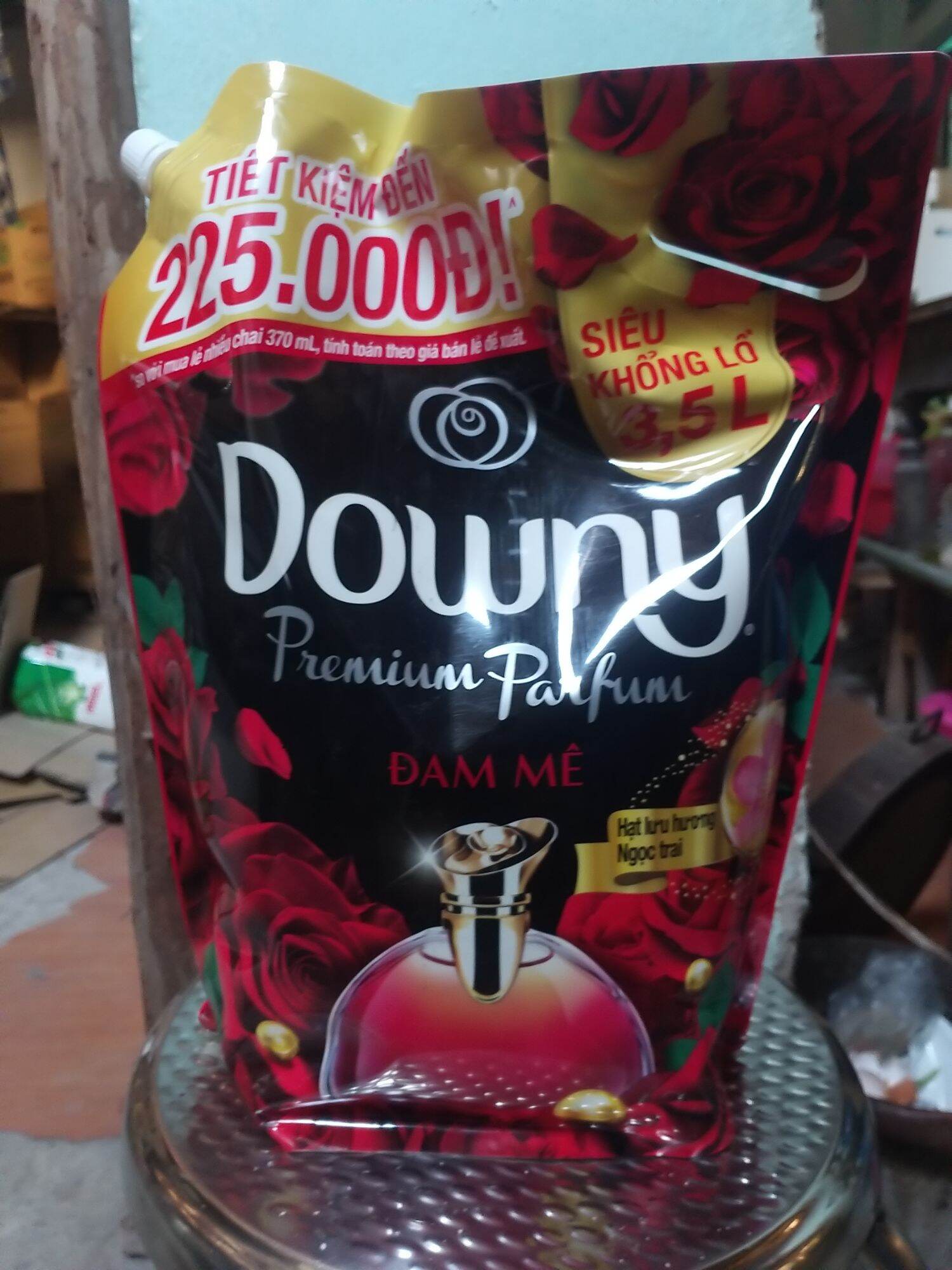 Nước xả vải DOWNY 4000ml Hương nước hoa