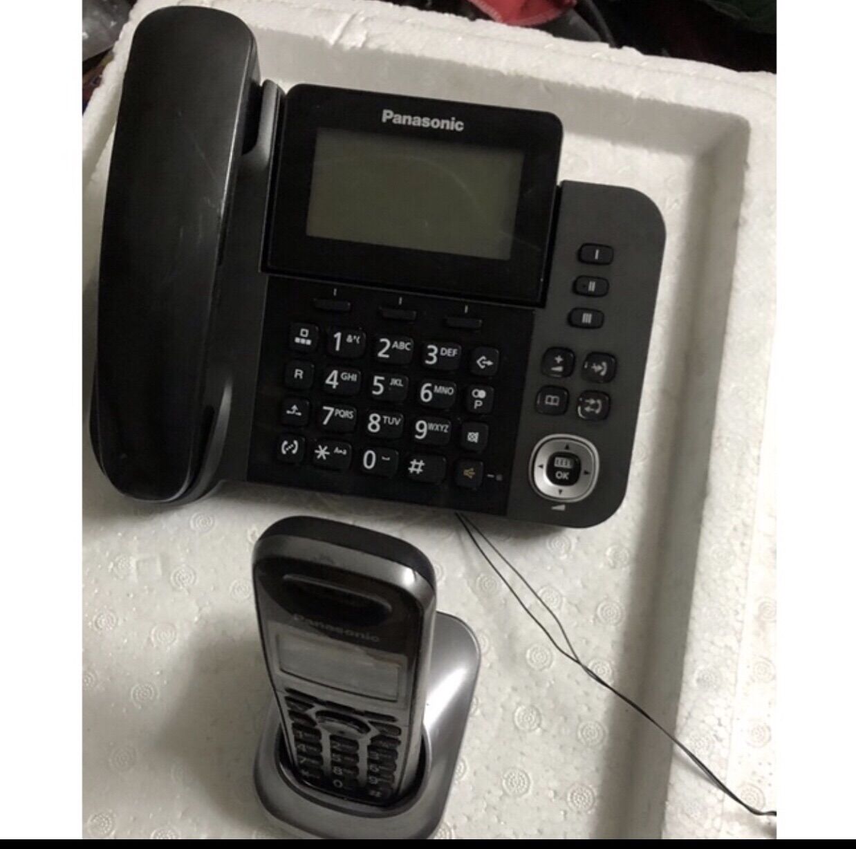 Điện thoại mẹ bồng con panasonic kx-tgf310