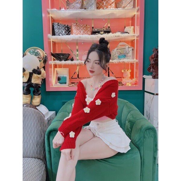 Áo khoác lửng đính 8 hoa len BH8