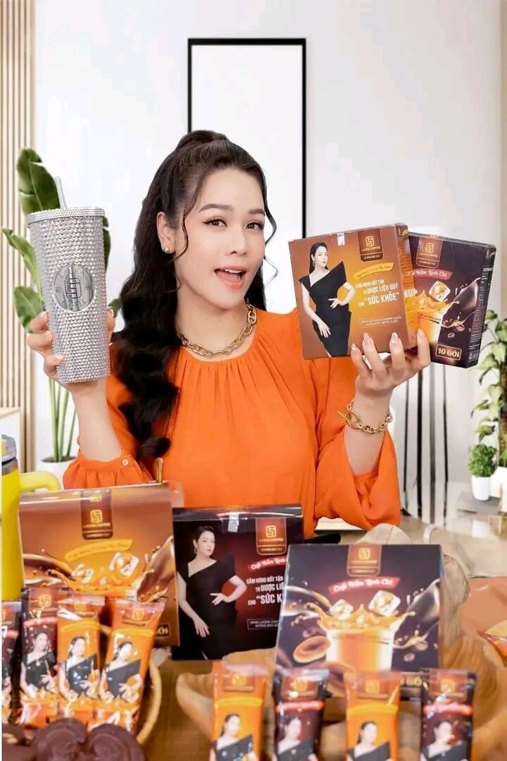 2 hộp cafe laure nhật Kim anh