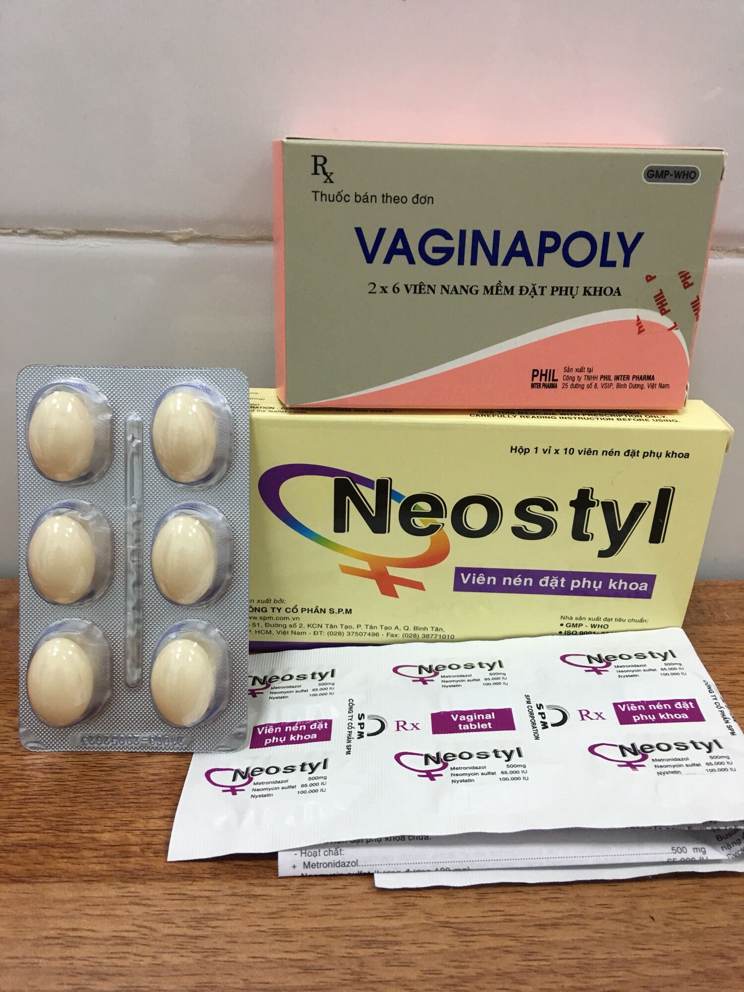 Viên đặt phụ khoa VAGINAPOLY hộp 12 viên