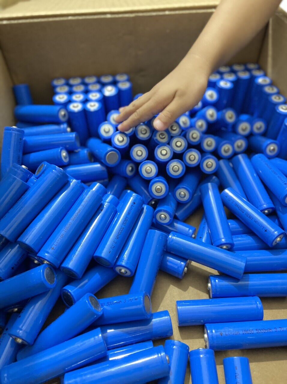 Pin 18650 dung lượng 5000mAh , 3,7v