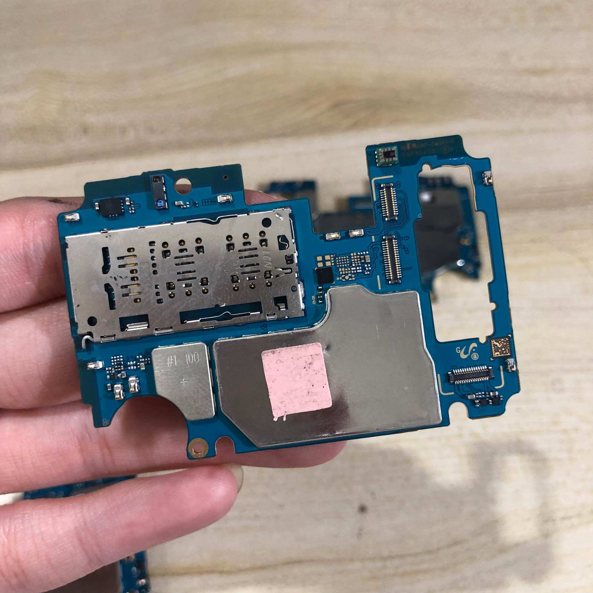 Main Samsung A70 Zin full Chức Năng ( Sim , Sạc ,Wifi,..)