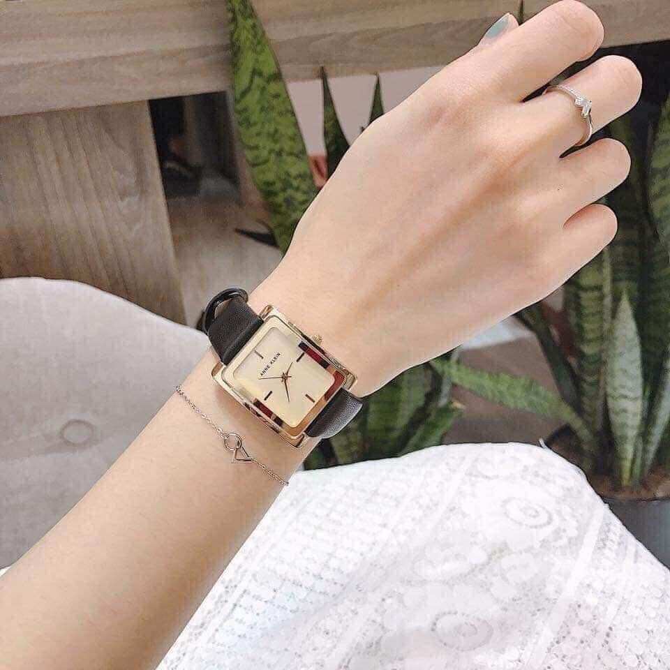 Đồng hồ nữ Anne Klein dây da, size 35x28mm