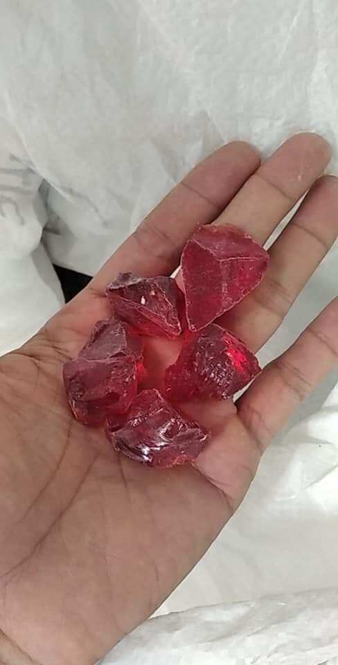 sỏi thủy tinh red