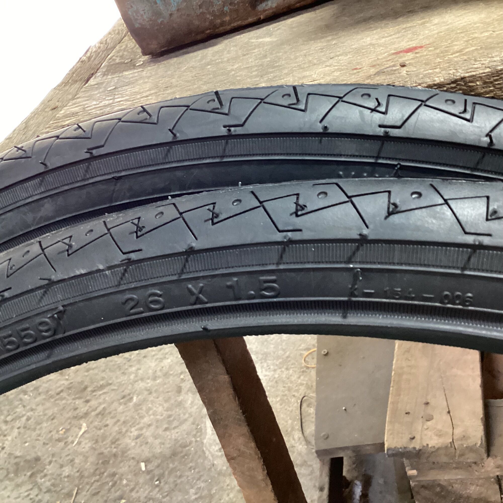 Vỏ Xe Đạp 26 x 1.5 KENDA