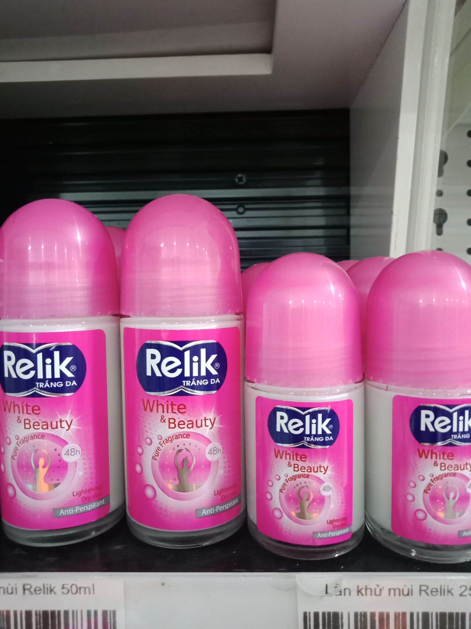 Lăn khử mùi relik