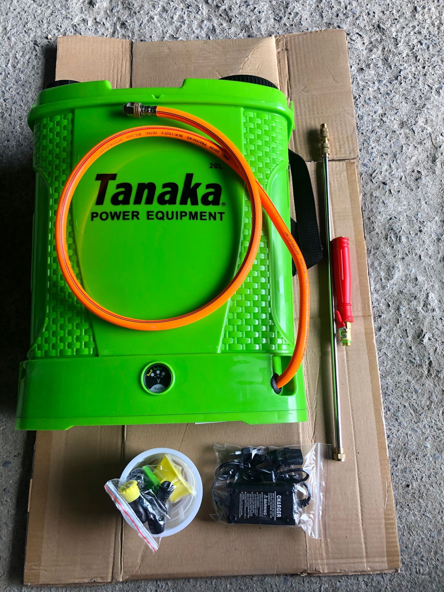 BÌNH XỊT - PHUN T HUỐC 20 lít - TANAKA