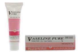 Dưỡng ẩm Vaseline Pure OPC hương dâu (tuýp x10g)