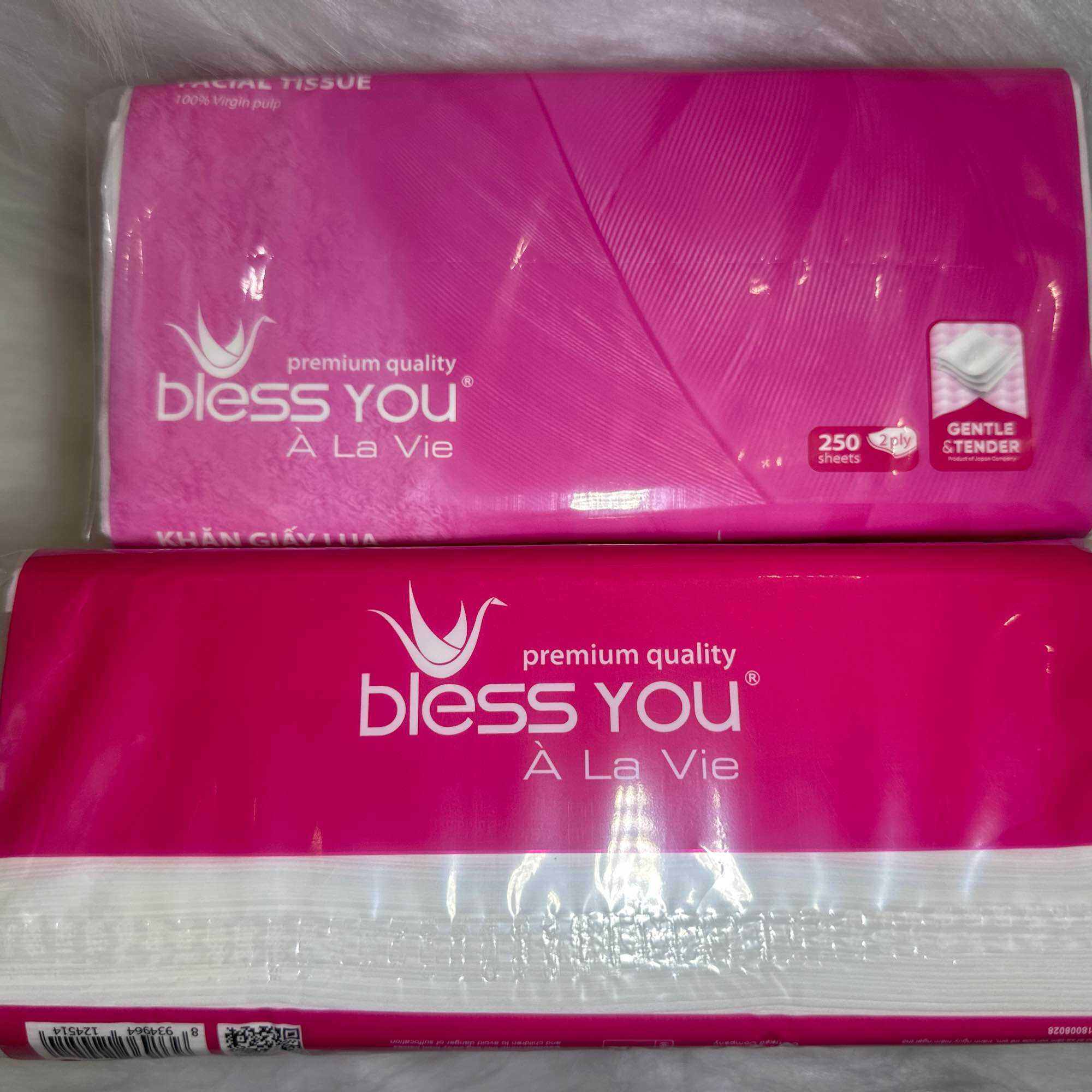 2 Khăn giấy rút bless you