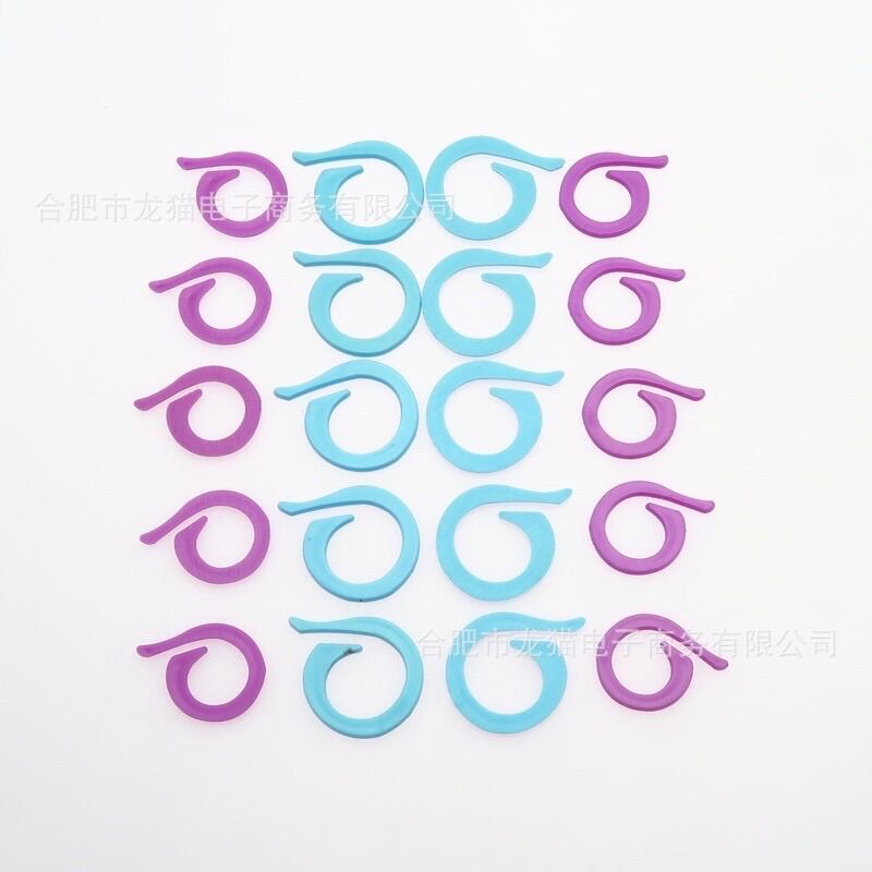 Móc nhựa đánh dấu len hiệu skc - loại 2 size - túi 20 cái