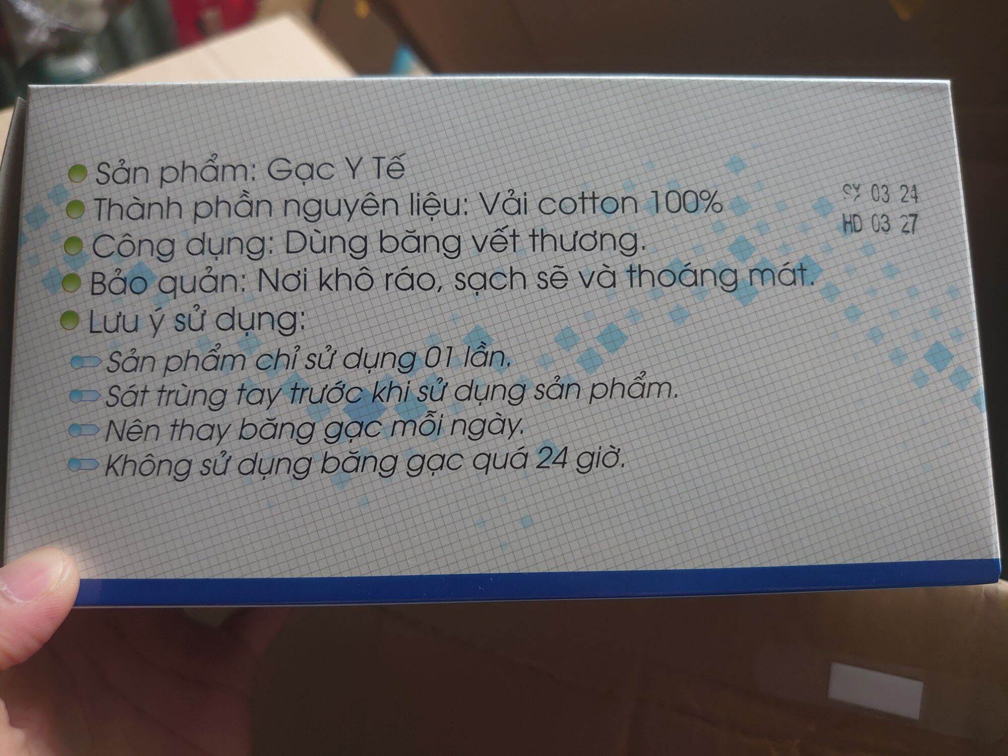 Hộp 100 miếng gạc y tế 8*9cm, 10*10cm