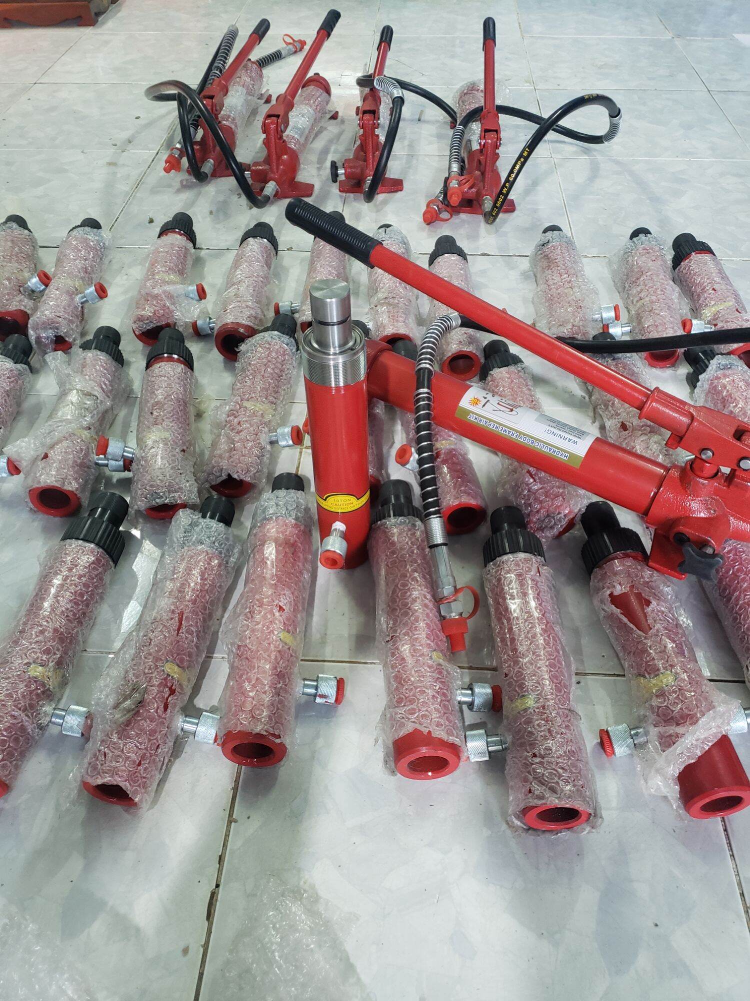 ti đội thủy lực 10 tấn