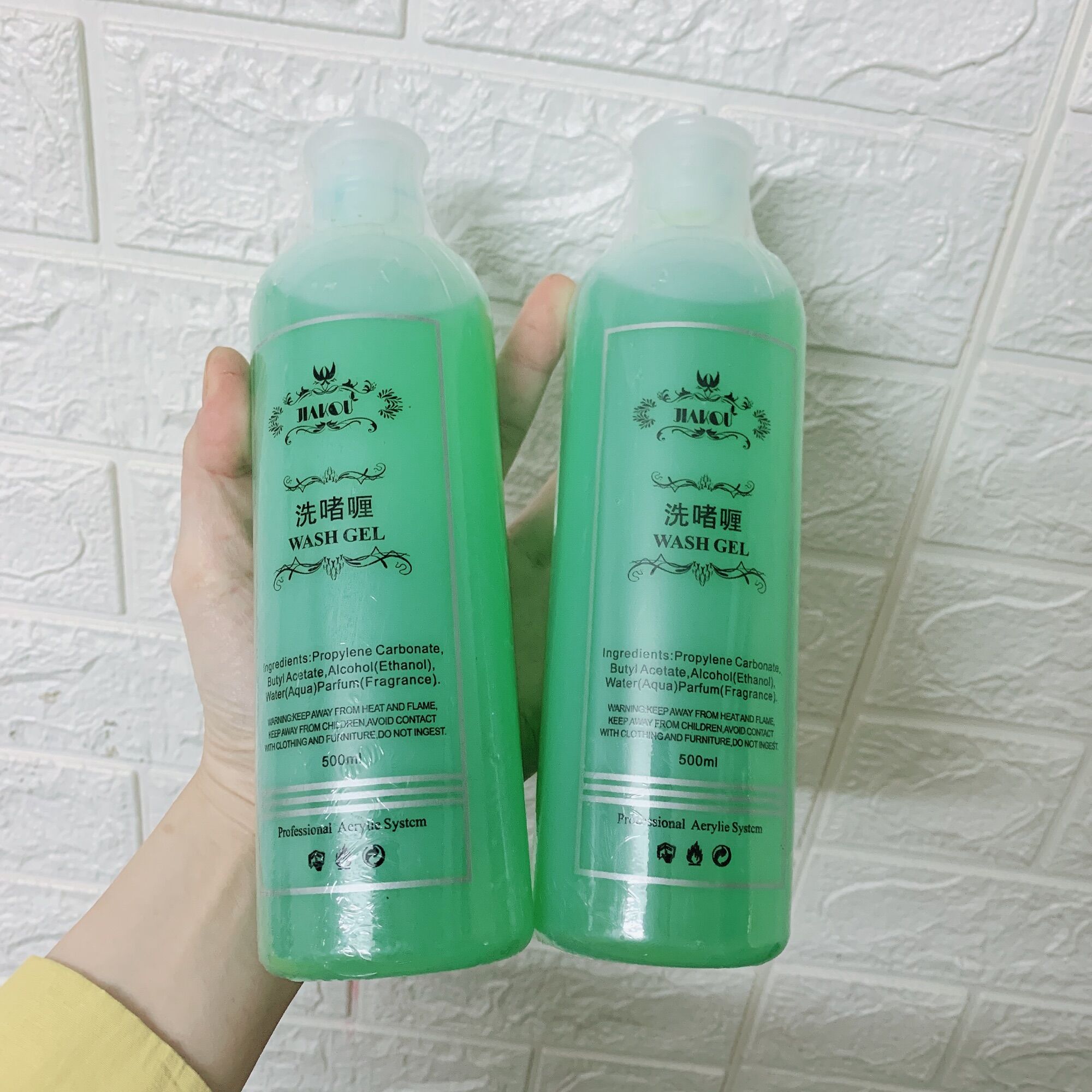 Nước lau gel xanh chai 500ml