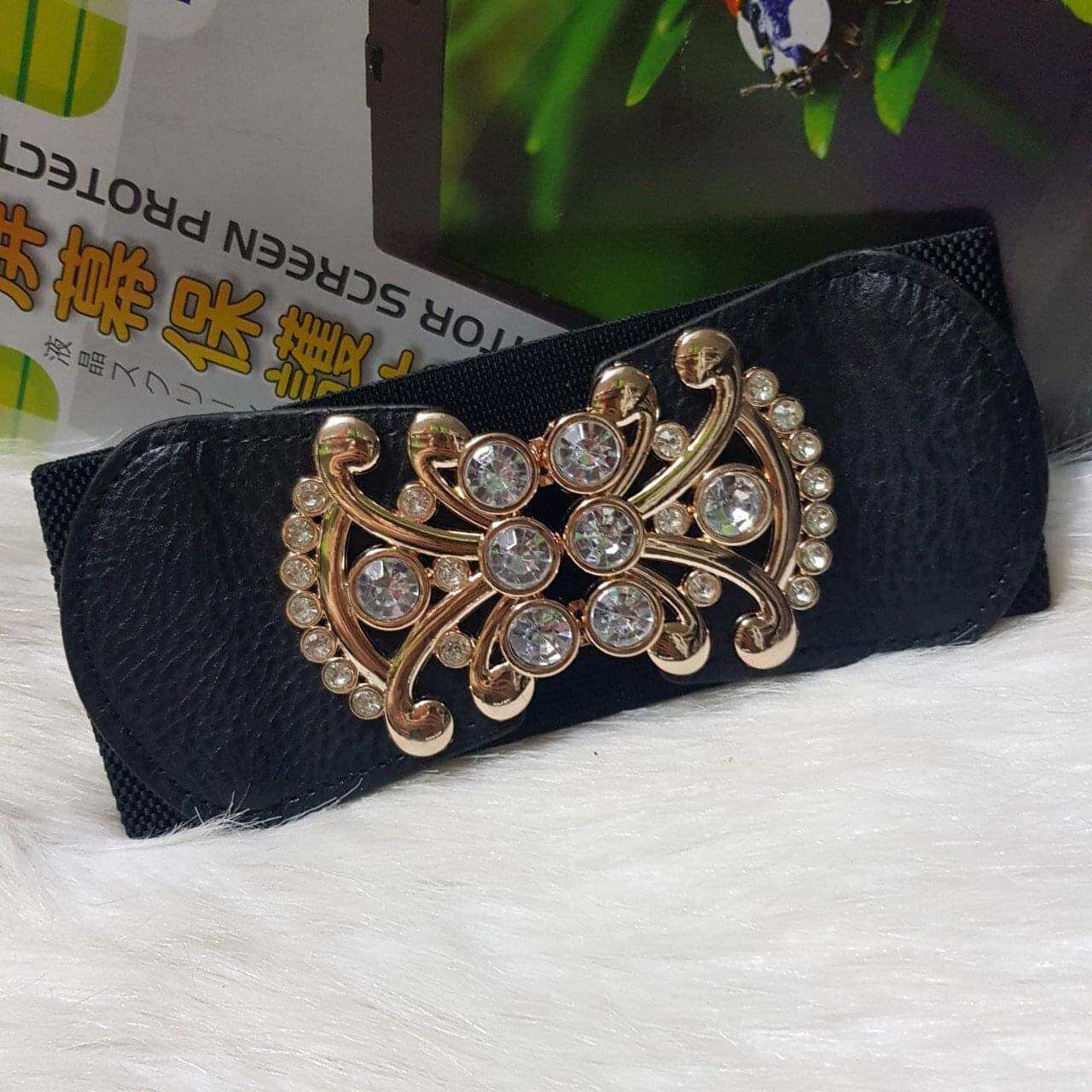 Đai váy nhụy hoa