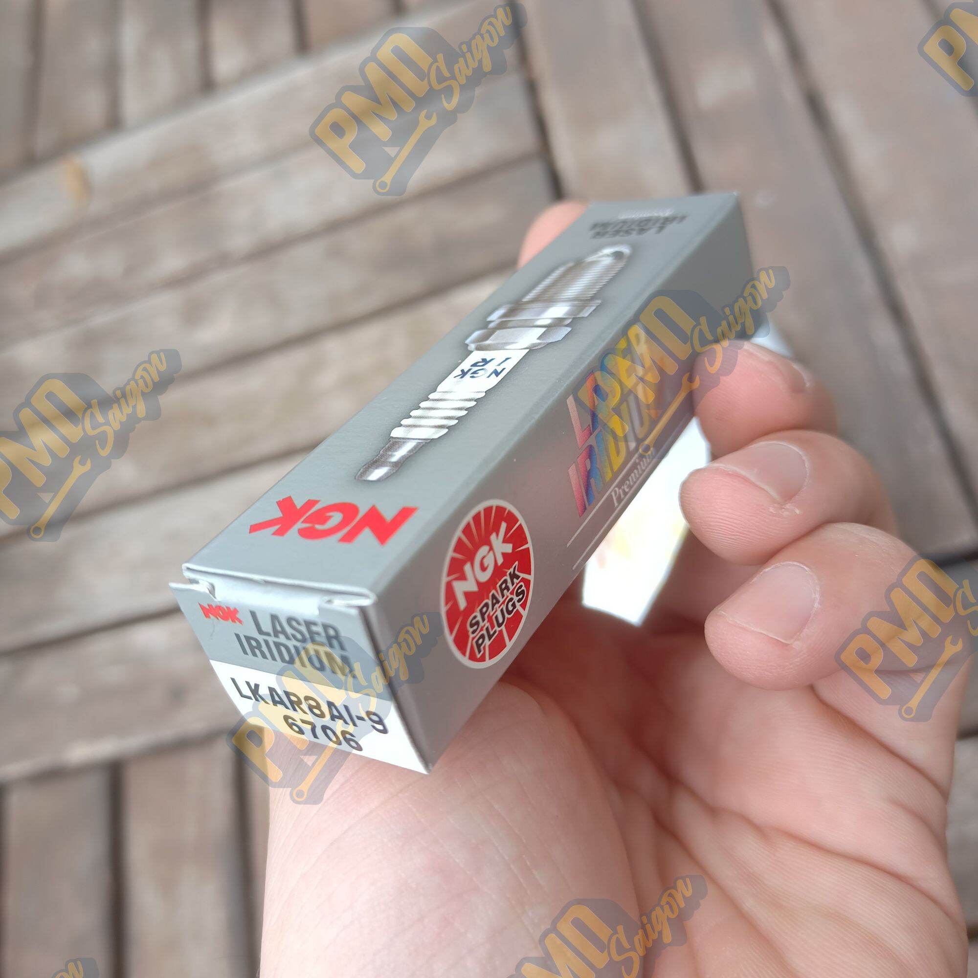 Bugi NGK Lazer Iridium LKAR8AI-9 cho xe KTM (giá 1 cây)