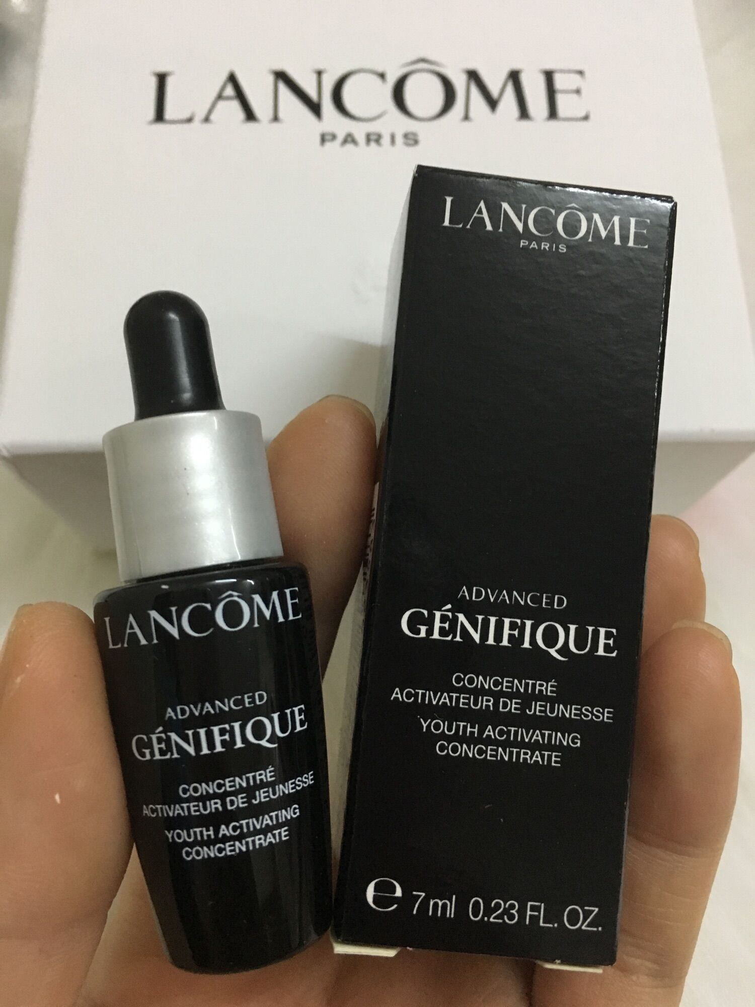 Tinh chất trẻ hoá da Lancome Genifique 7ml fullbox