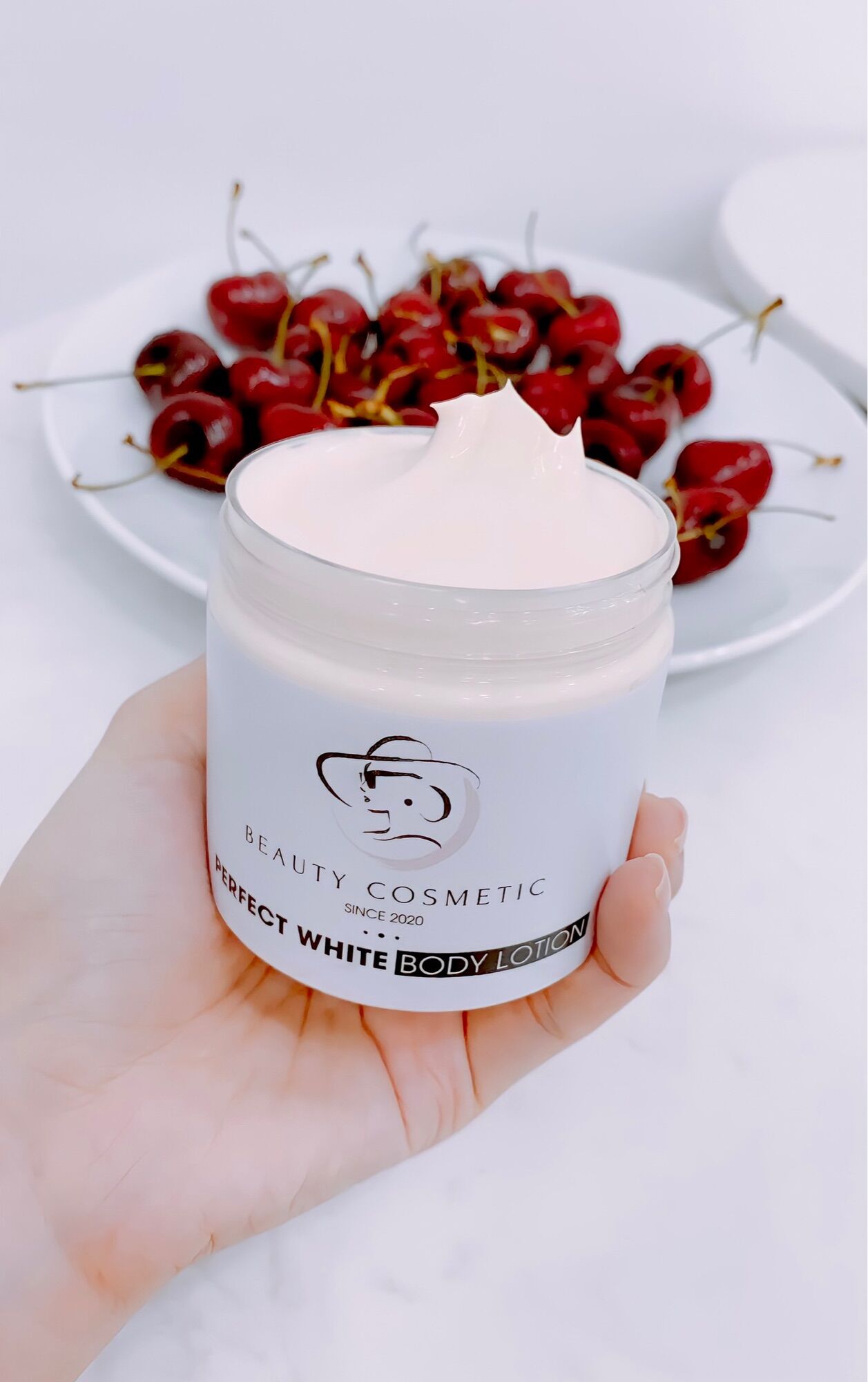 Kem body Perfect white body lotion 200g