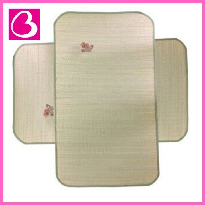 Chiếu cói, chiếu cỏ thơm 2 size lớn nhỏ cho bé